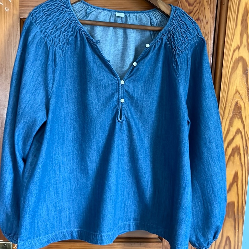 Old Navy Denim Shirt Blouse Medium